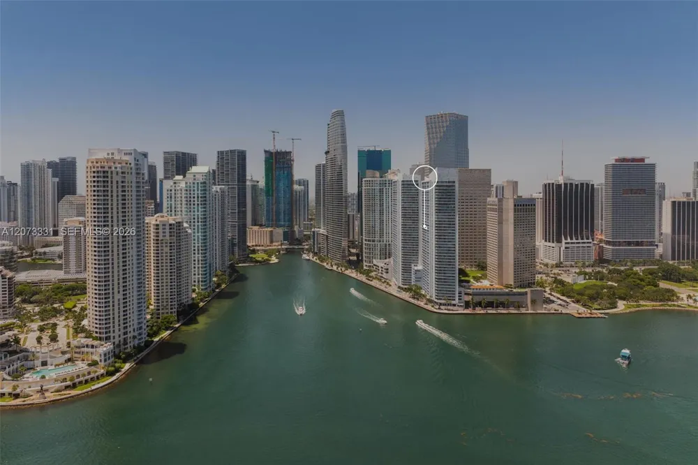 335 S Biscayne Blvd #2805 Miami, FL 33131