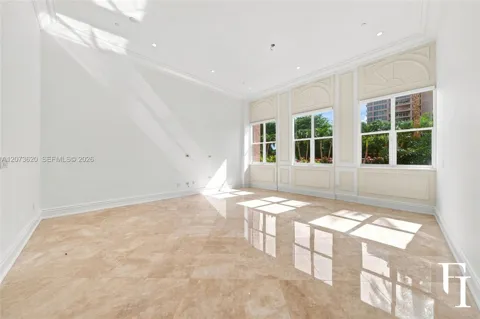 60 Edgewater Dr #East