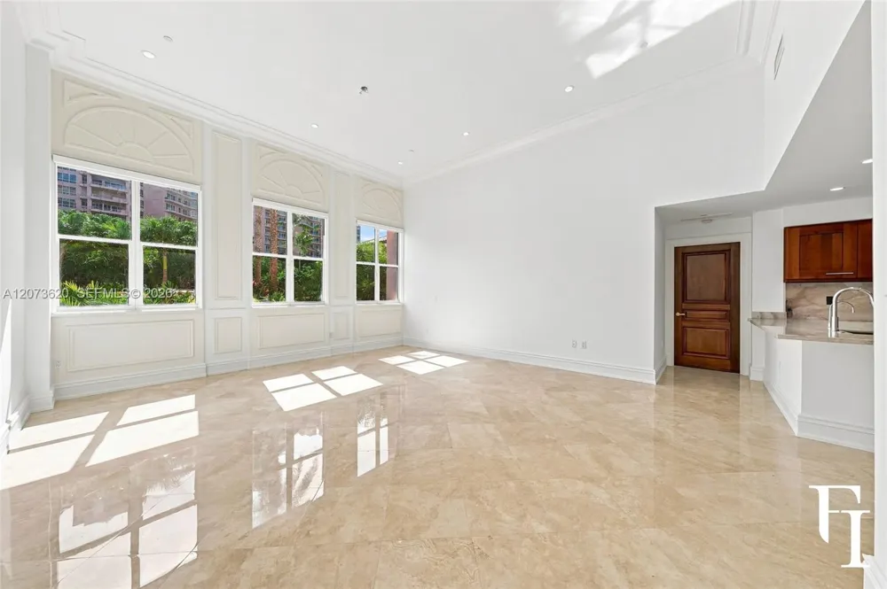 60 Edgewater Dr #East Coral Gables, FL 33133