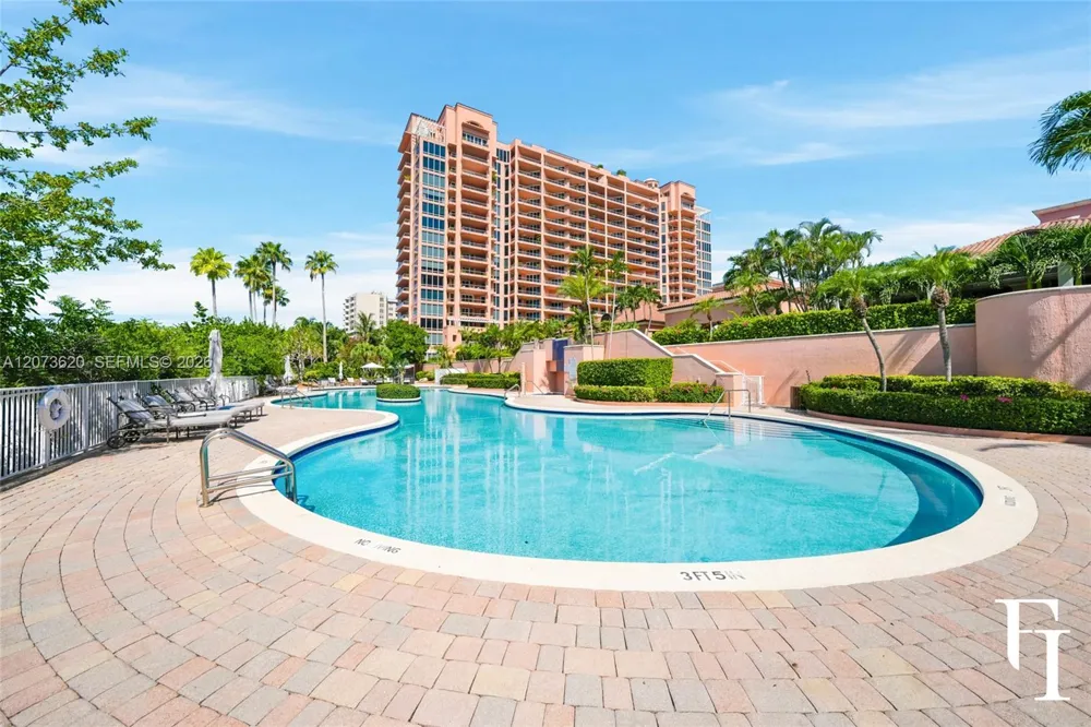60 Edgewater Dr #East Coral Gables, FL 33133