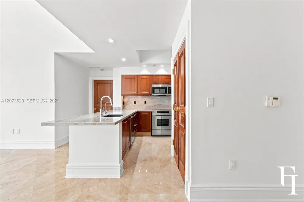 60 Edgewater Dr #East Coral Gables, FL 33133