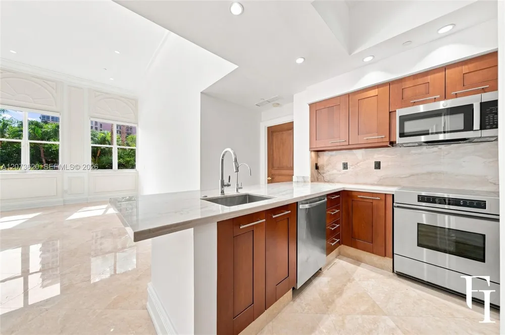 60 Edgewater Dr #East Coral Gables, FL 33133