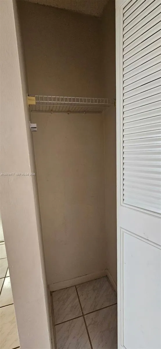 1300 NE Miami Gardens Dr #609E Miami, FL 33179