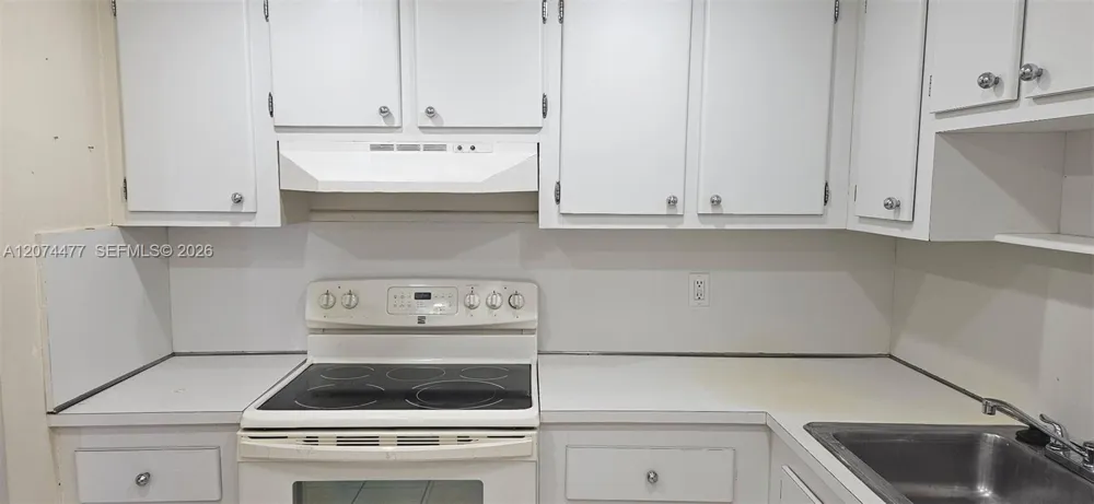 1300 NE Miami Gardens Dr #609E Miami, FL 33179
