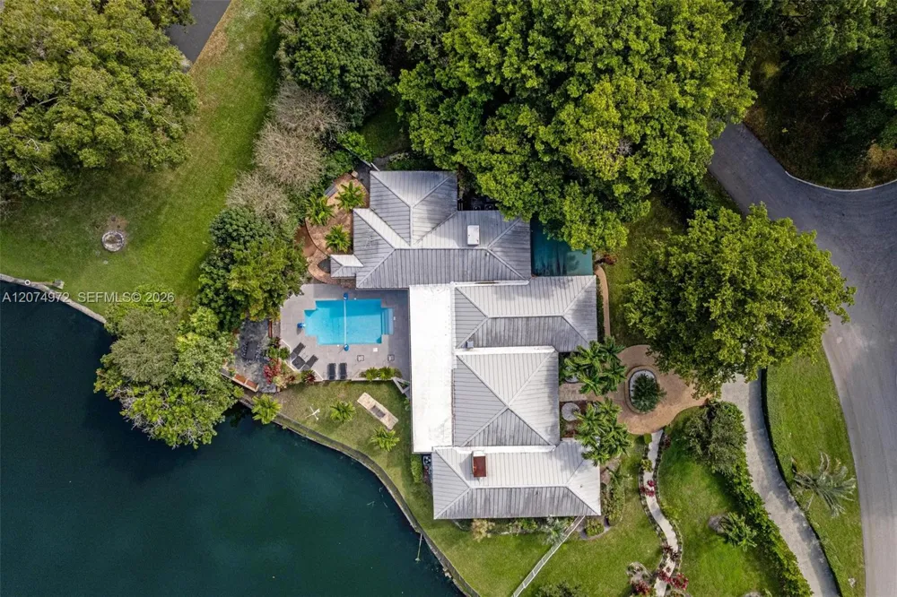 11155 SW 40th St Davie, FL 33328