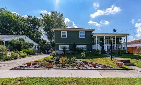 7 Vassar Dr