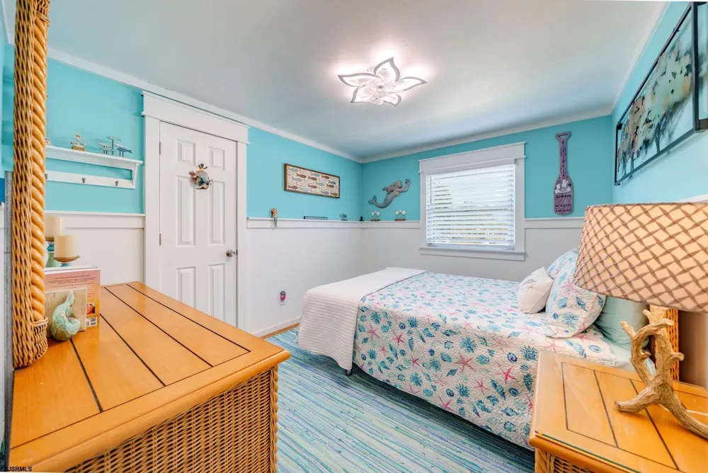 7 Vassar Dr Somers Point, NJ 08244