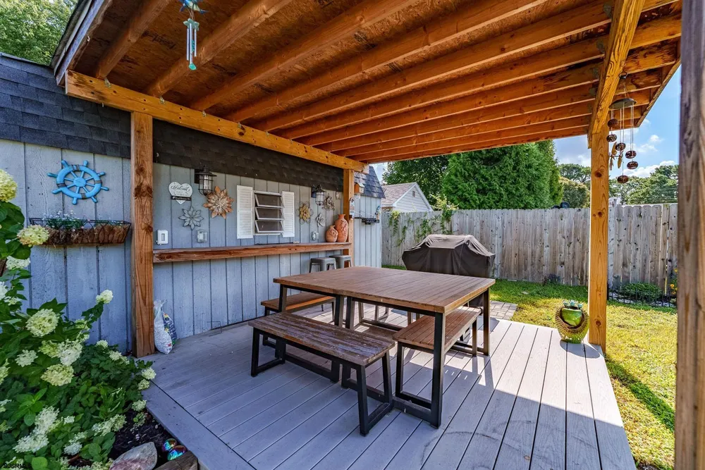 7 Vassar Dr Somers Point, NJ 08244