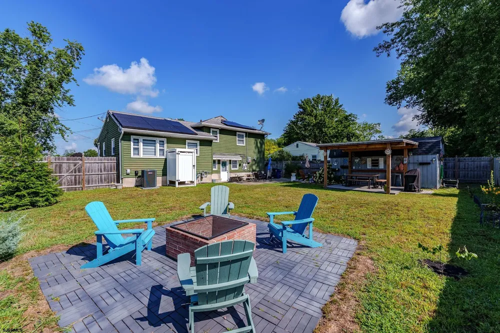 7 Vassar Dr Somers Point, NJ 08244