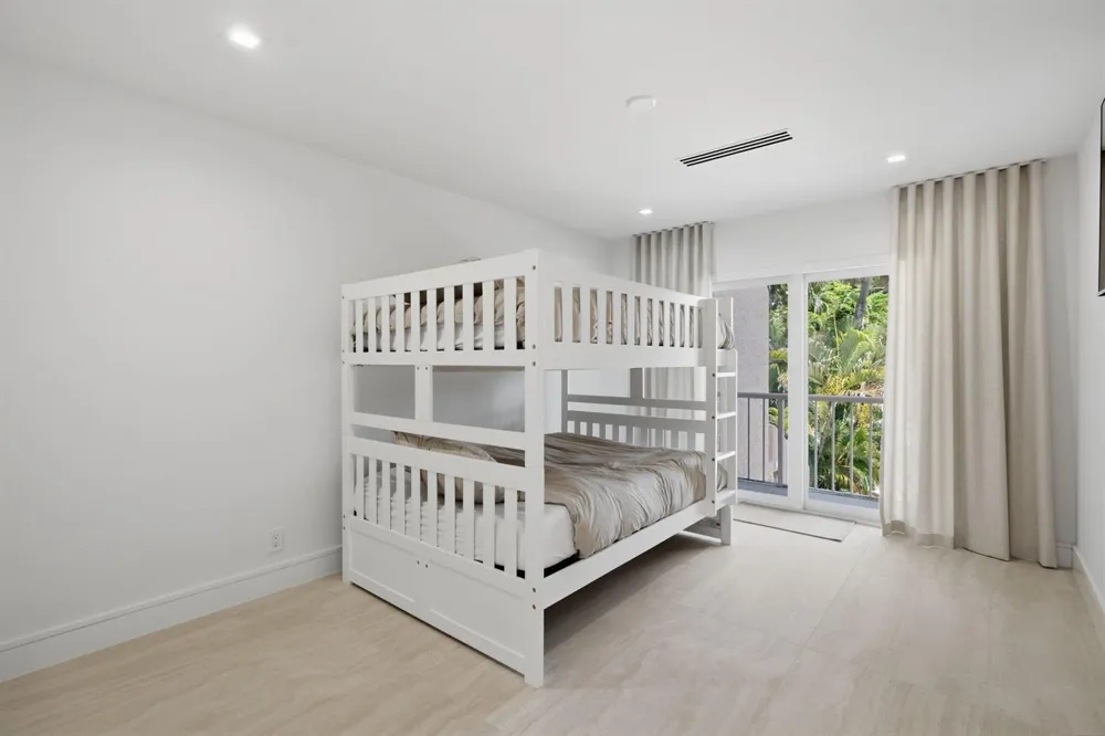 1173 HILLSBORO MILE #2-2 Hillsboro Beach, FL 33062