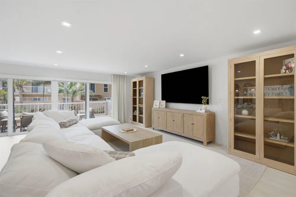 1173 HILLSBORO MILE #2-2 Hillsboro Beach, FL 33062