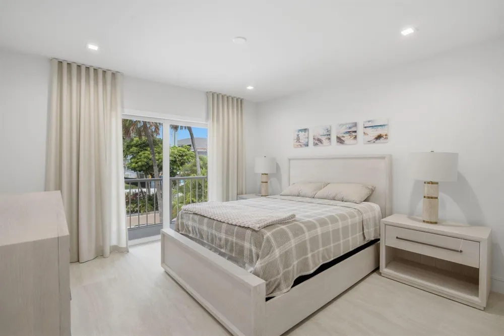 1173 HILLSBORO MILE #2-2 Hillsboro Beach, FL 33062