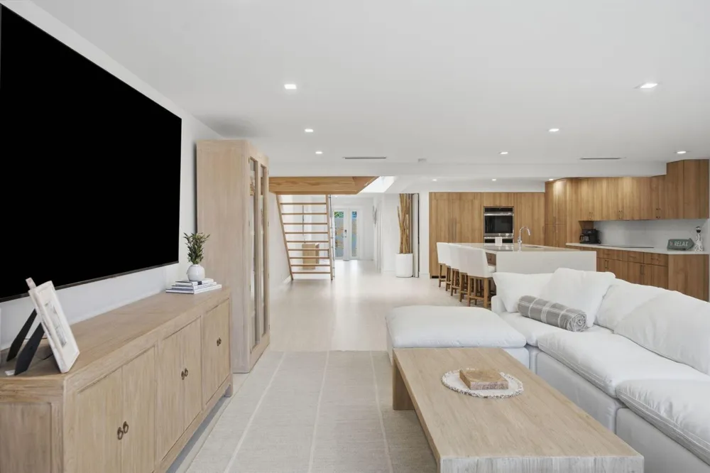 1173 HILLSBORO MILE #2-2 Hillsboro Beach, FL 33062