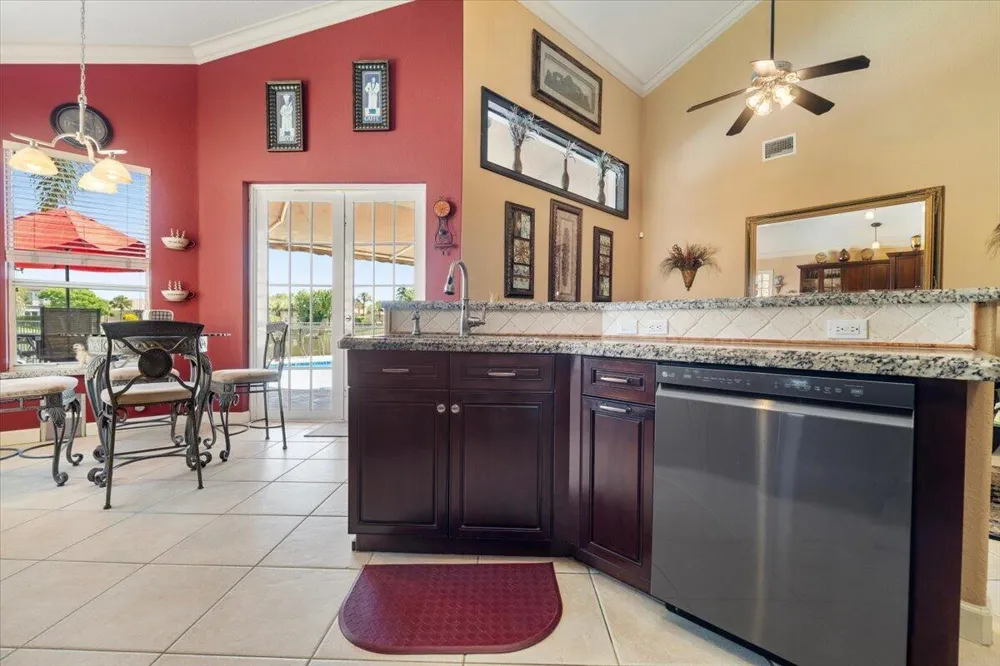 12390 NW 78TH Manor Parkland, FL 33076