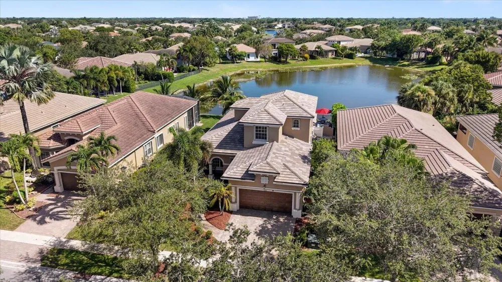 12390 NW 78TH Manor Parkland, FL 33076