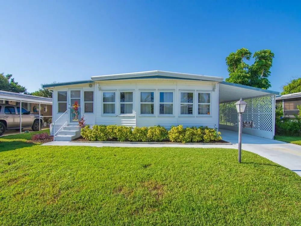 58 Village Lane Jensen Beach, FL 34957