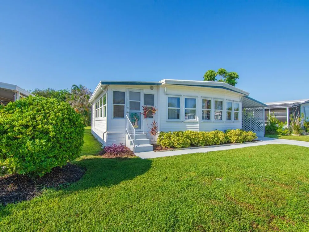 58 Village Lane Jensen Beach, FL 34957