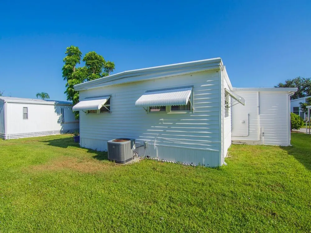 58 Village Lane Jensen Beach, FL 34957