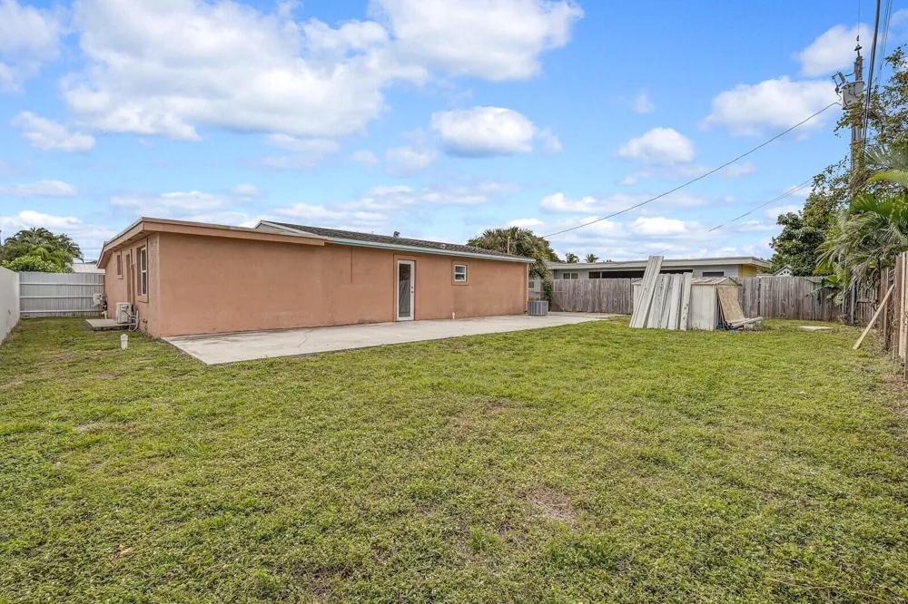 4389 BELLEWOOD STREET Palm Beach Gardens, FL 33410