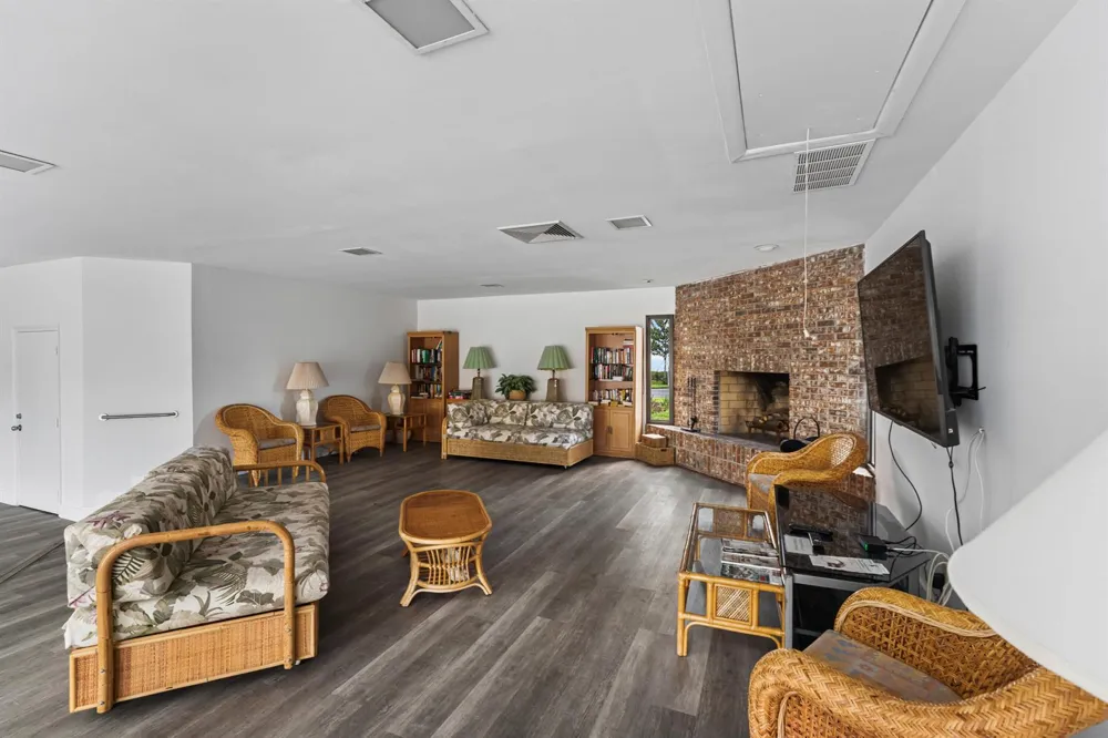 1605 S Us Highway 1 #V6-104 Jupiter, FL 33477