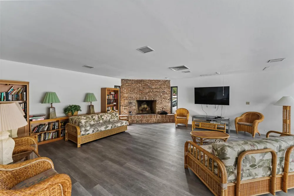 1605 S Us Highway 1 #V6-104 Jupiter, FL 33477