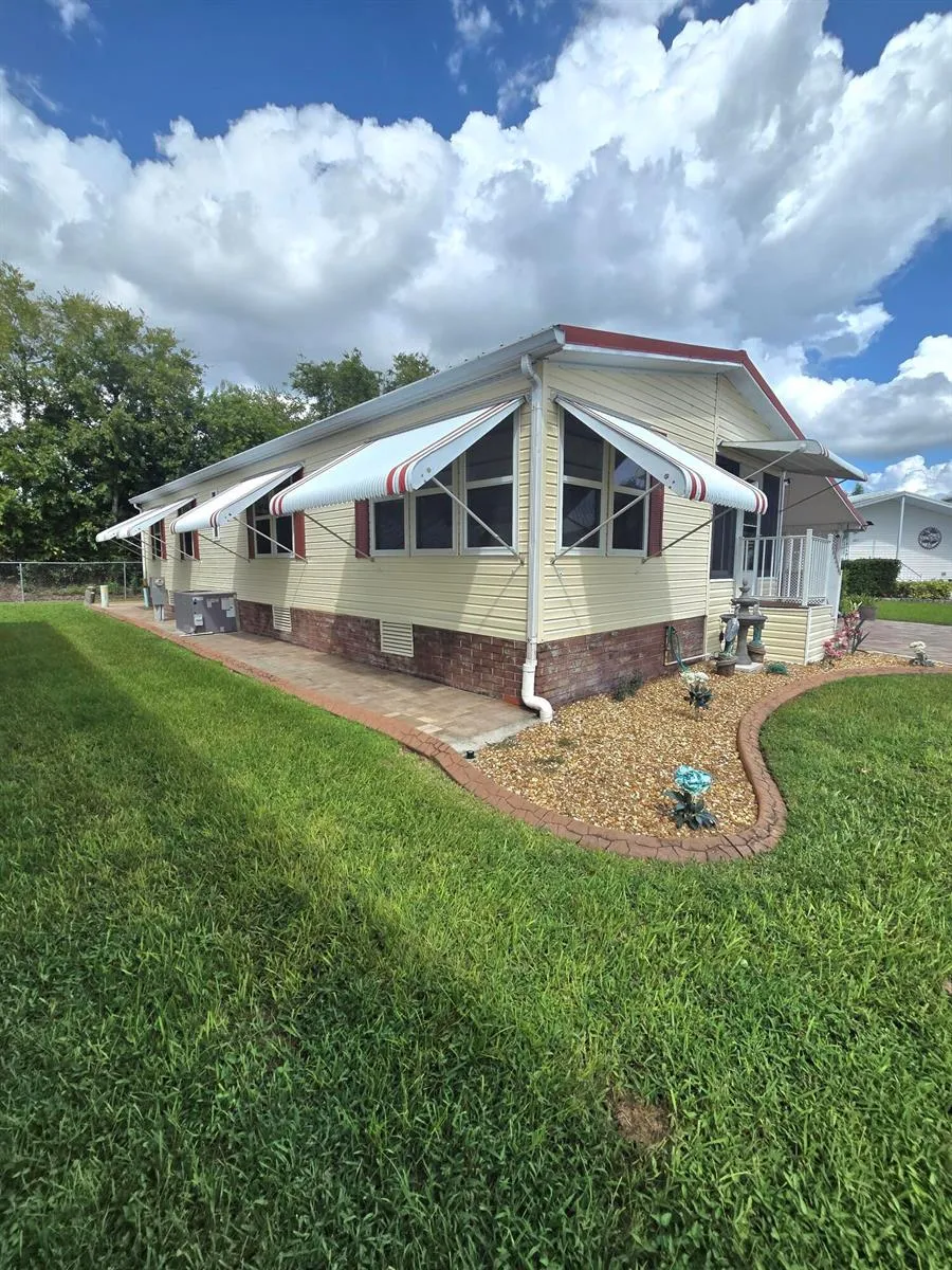 1613 SW 35TH CIRCLE Okeechobee, FL 34974