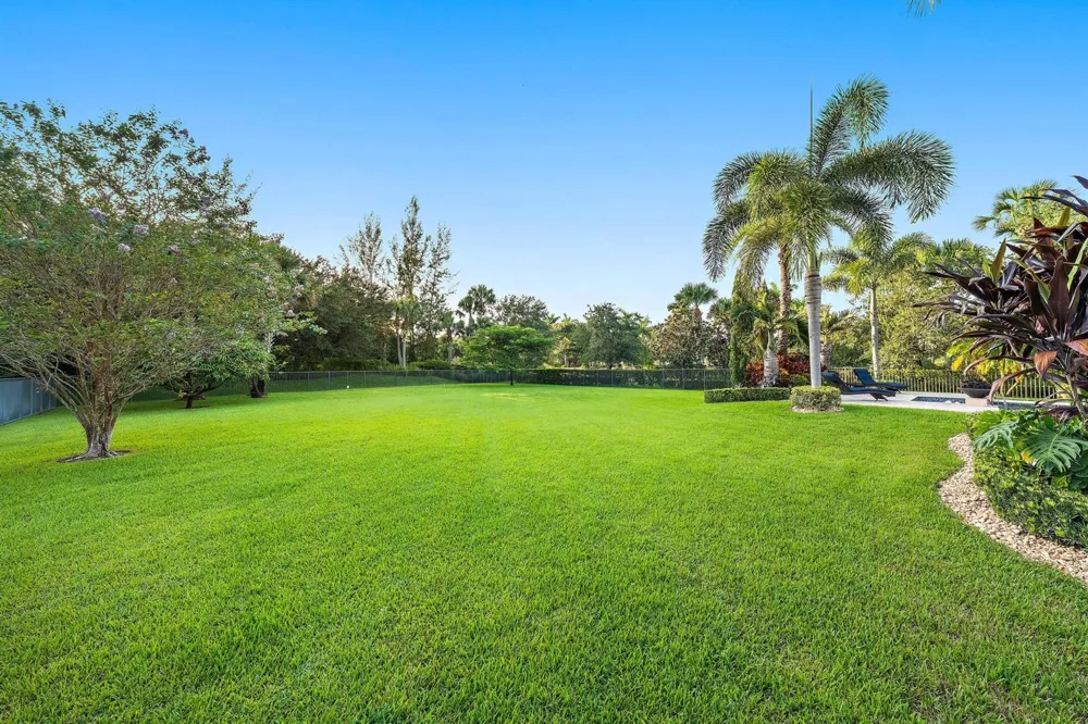 7795 Eden Ridge Way Palm Beach Gardens, FL 33412