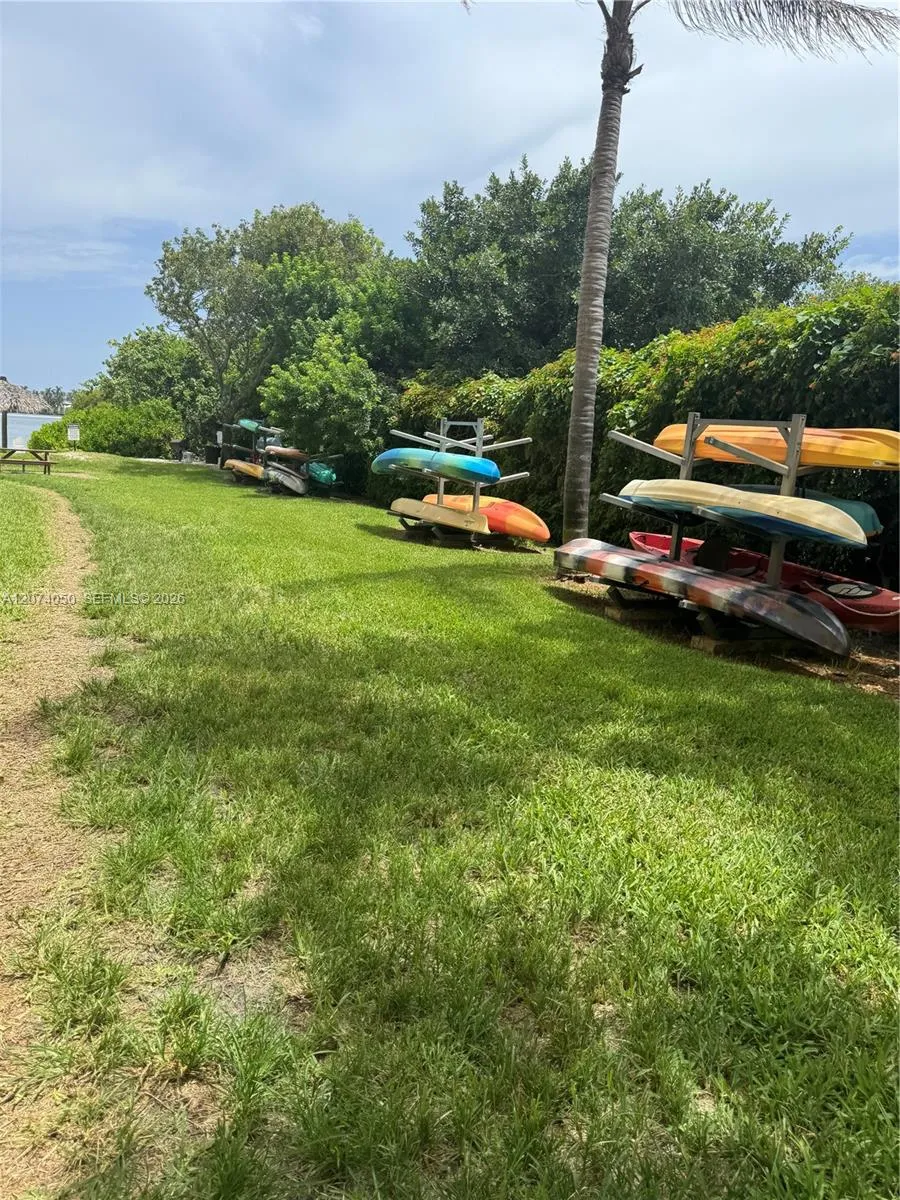 800 Scotia Dr #103 Hypoluxo, FL 33462