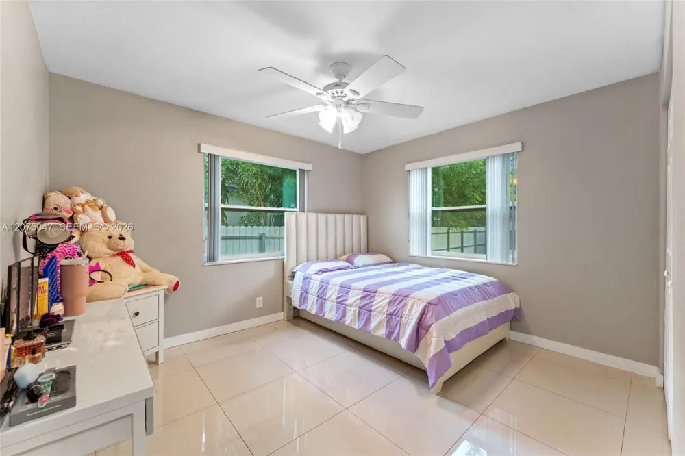 6416 Franklin St Hollywood, FL 33024