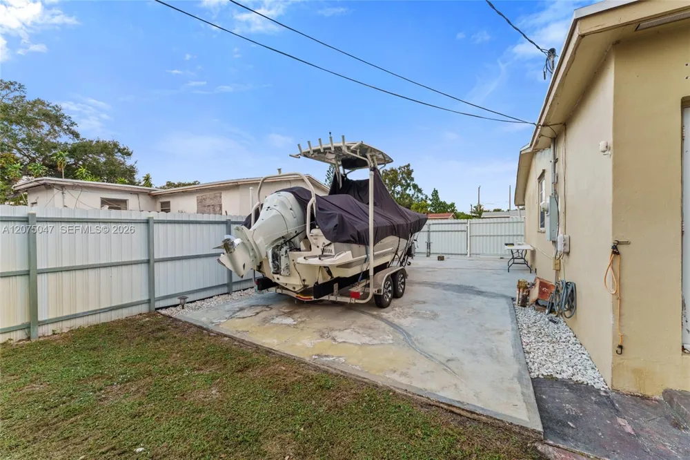 6416 Franklin St Hollywood, FL 33024