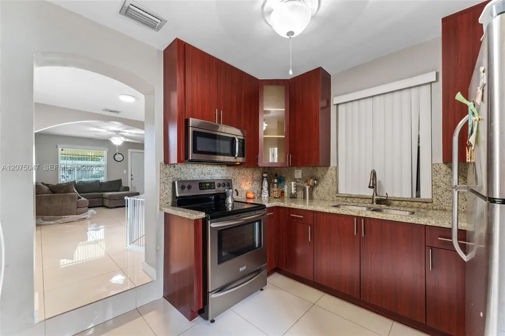 6416 Franklin St Hollywood, FL 33024