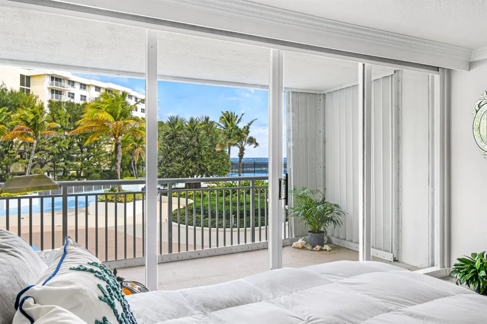 3546 S Ocean Boulevard #322 South Palm Beach, FL 33480