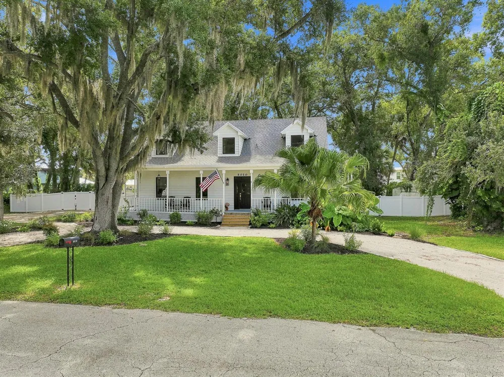 5010 ABACA DRIVE Fort Pierce, FL 34951