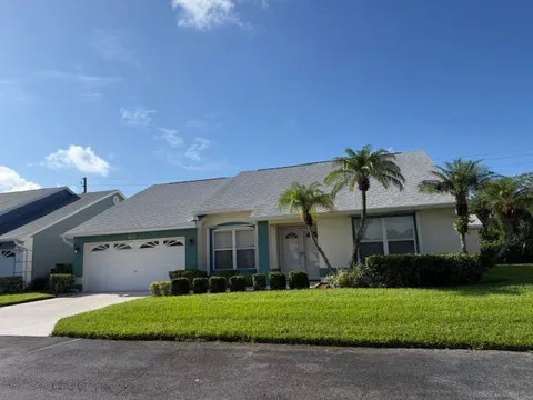 382 NW SHERRY LANE