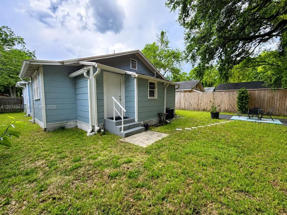 747 WEST STREET Jacksonville, FL 32204