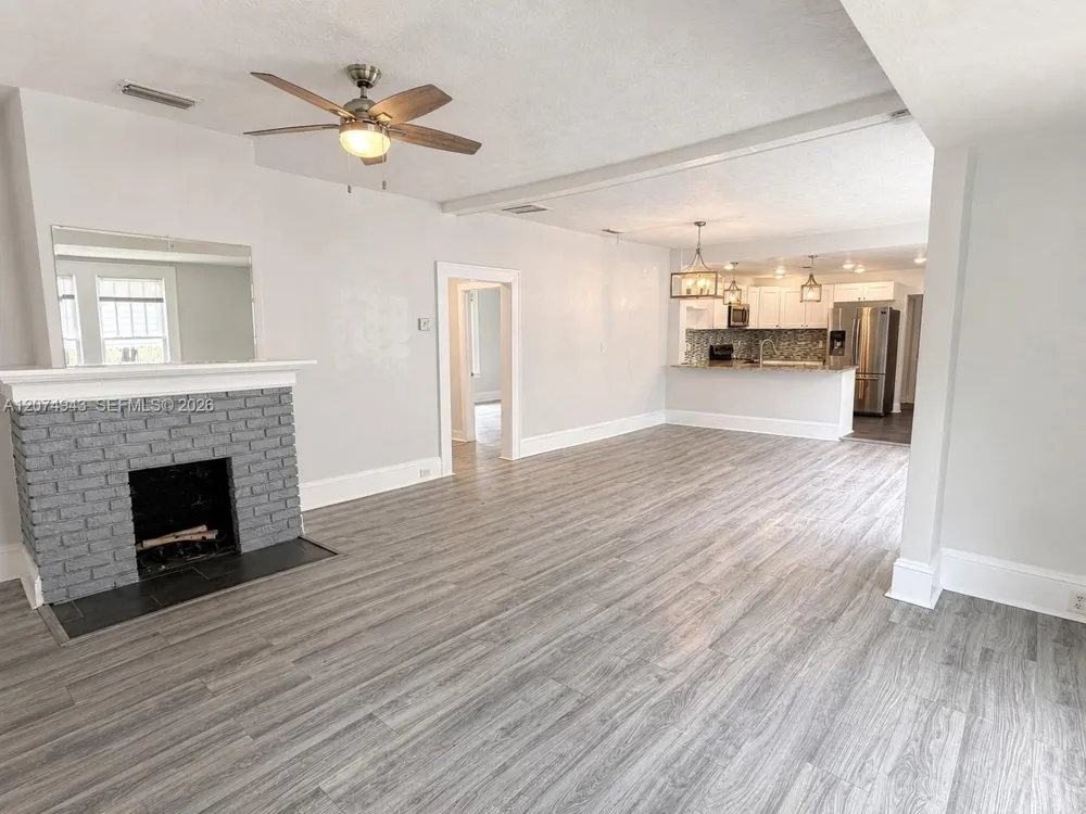 747 WEST STREET Jacksonville, FL 32204