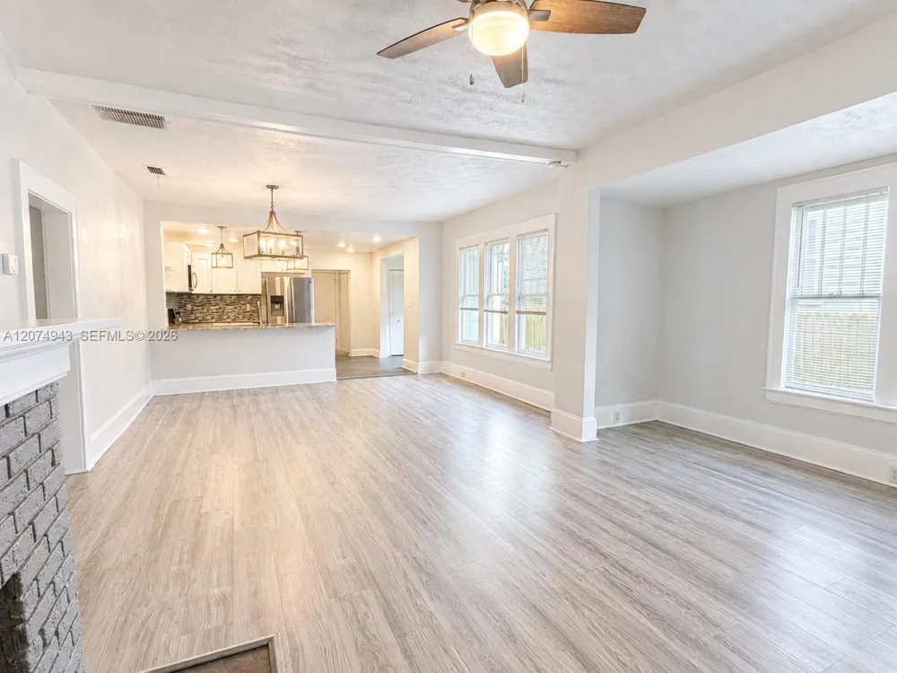 747 WEST STREET Jacksonville, FL 32204