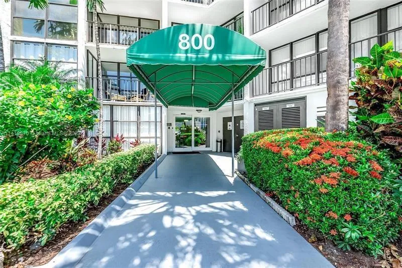 800 Parkview Drive Hallandale Beach, FL 33009