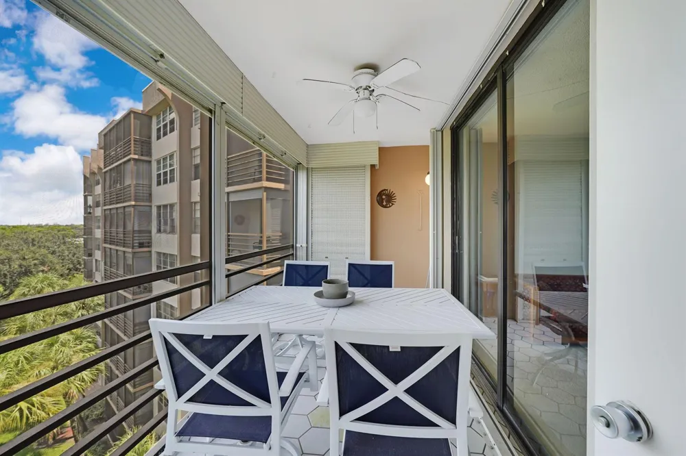 1400 Saint Charles Place #624 Pembroke Pines, FL 33026