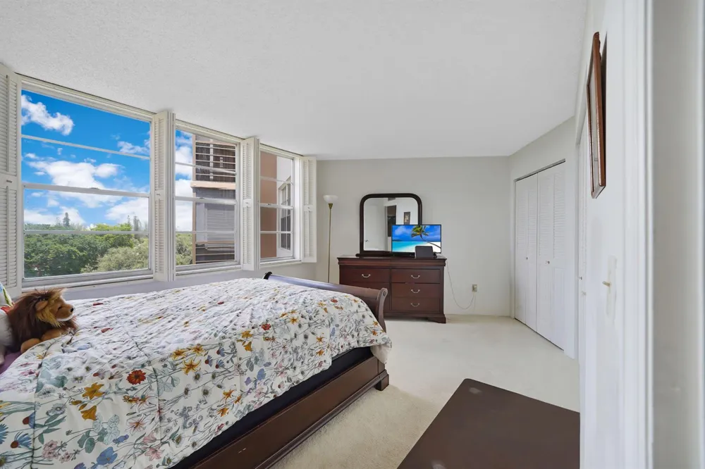 1400 Saint Charles Place #624 Pembroke Pines, FL 33026