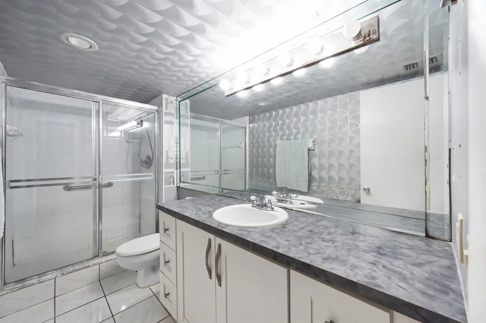 1400 Saint Charles Place #624 Pembroke Pines, FL 33026