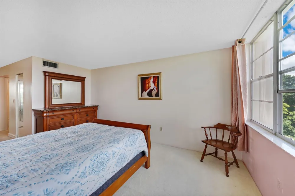 1400 Saint Charles Place #624 Pembroke Pines, FL 33026