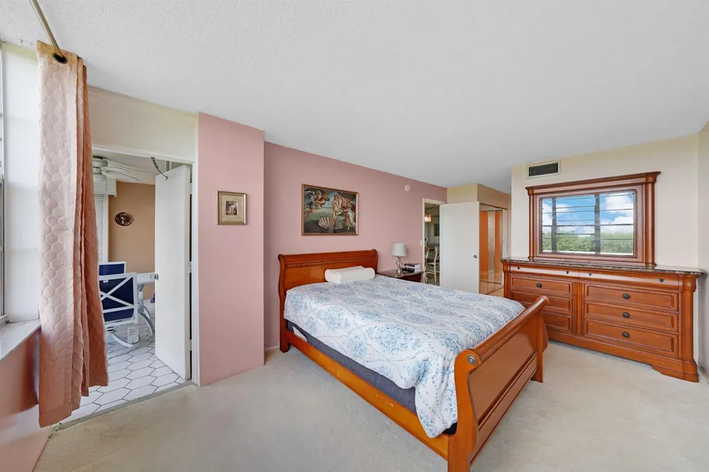 1400 Saint Charles Place #624 Pembroke Pines, FL 33026