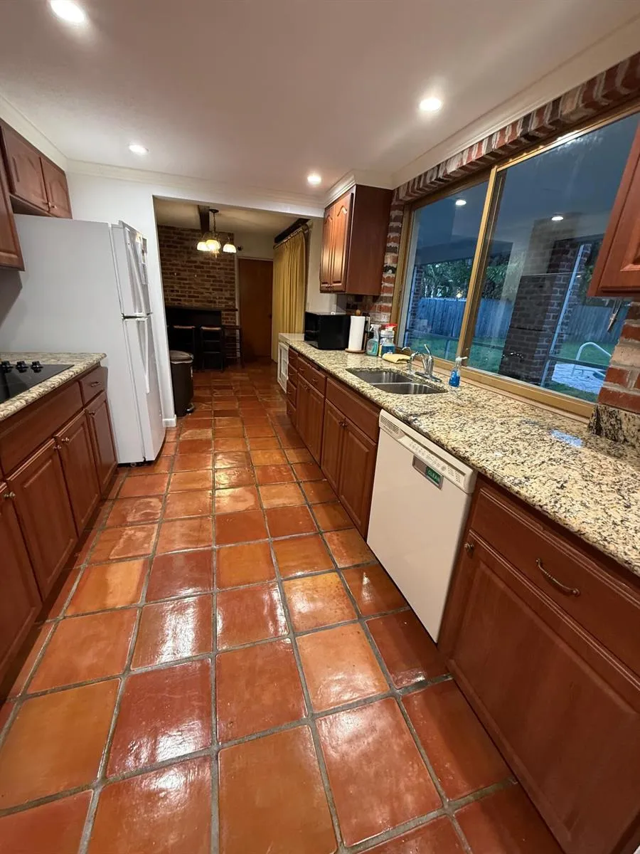 1916 HARBOURVIEW DRIVE Fort Lauderdale, FL 33316