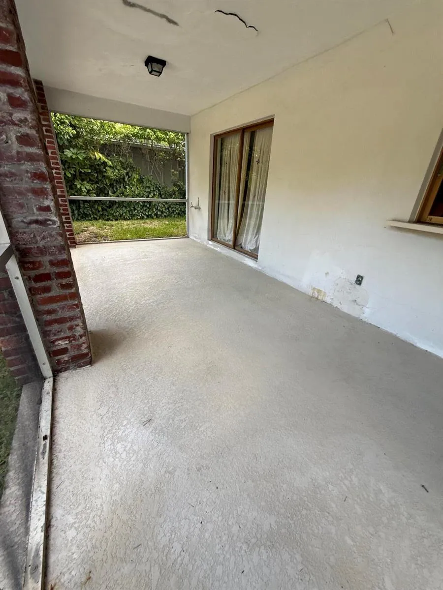 1916 HARBOURVIEW DRIVE Fort Lauderdale, FL 33316
