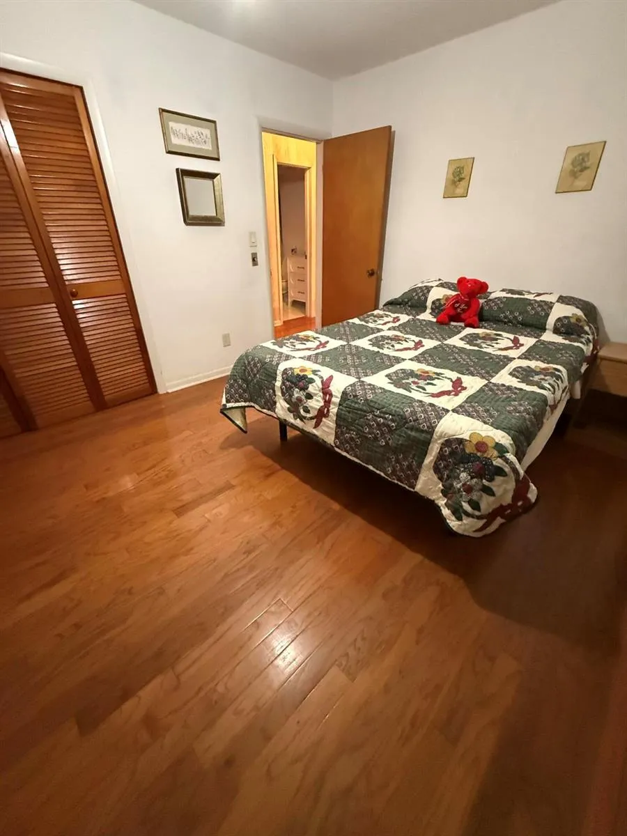 1916 HARBOURVIEW DRIVE Fort Lauderdale, FL 33316