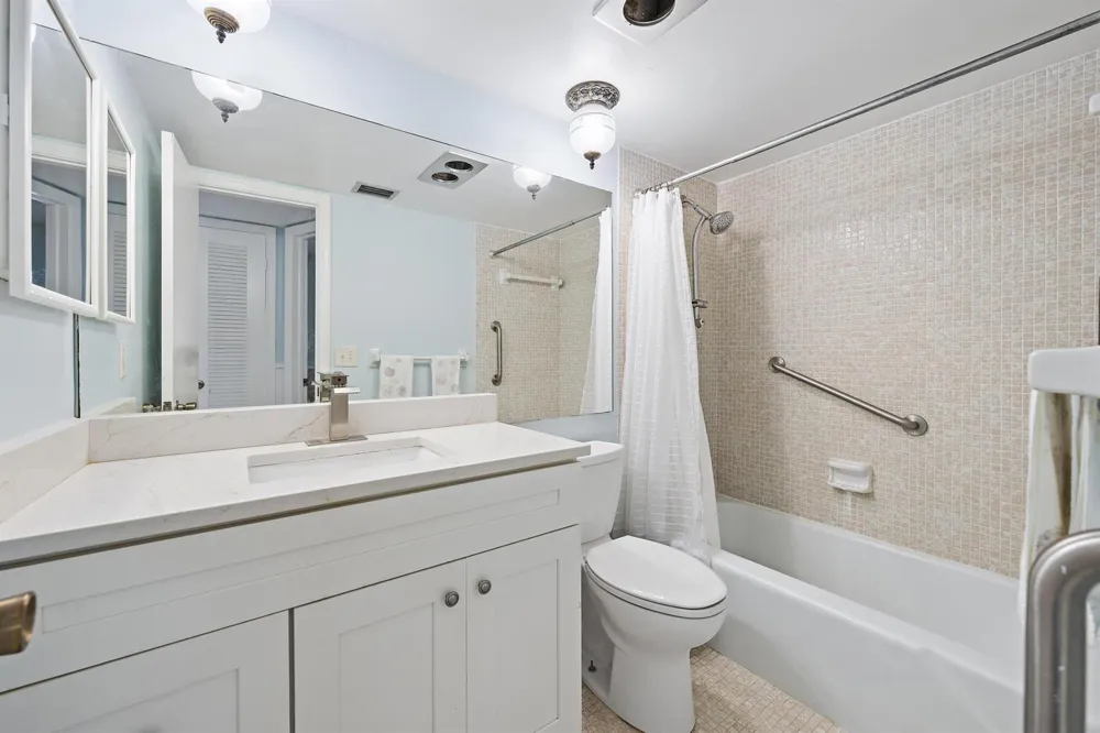 29 Yacht Club Drive #Unit 405 North Palm Beach, FL 33408