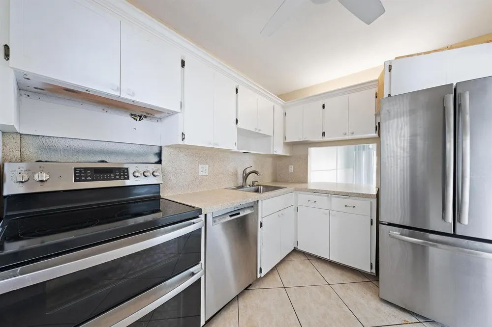 29 Yacht Club Drive #Unit 405 North Palm Beach, FL 33408