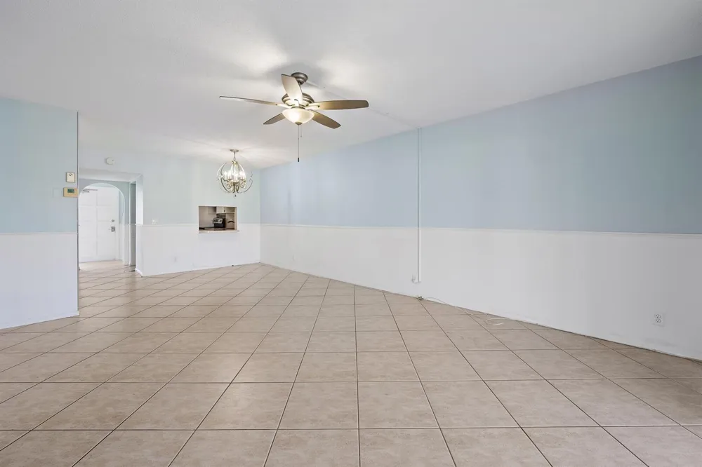 29 Yacht Club Drive #Unit 405 North Palm Beach, FL 33408