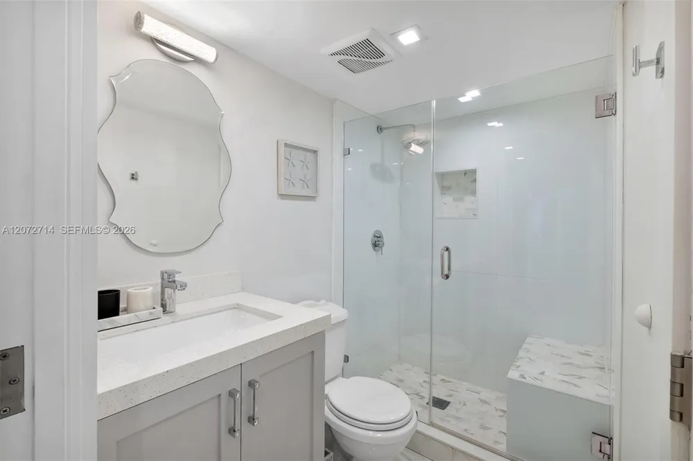 5555 Collins Ave #16B Miami Beach, FL 33140